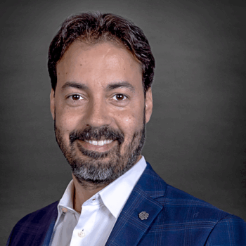 headshot of pedro compos