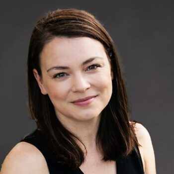 headshot of jana somolova