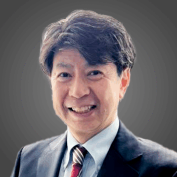 headshot of satoshi watanabe