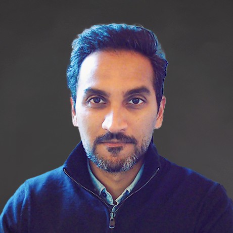 professional headshot of varun srikumar